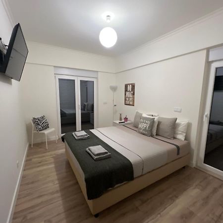 Modern Double Room With Private Balcony Монтіжу Екстер'єр фото