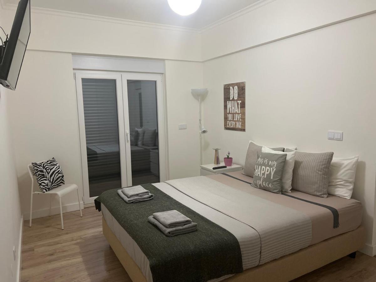 Modern Double Room With Private Balcony Монтіжу Екстер'єр фото