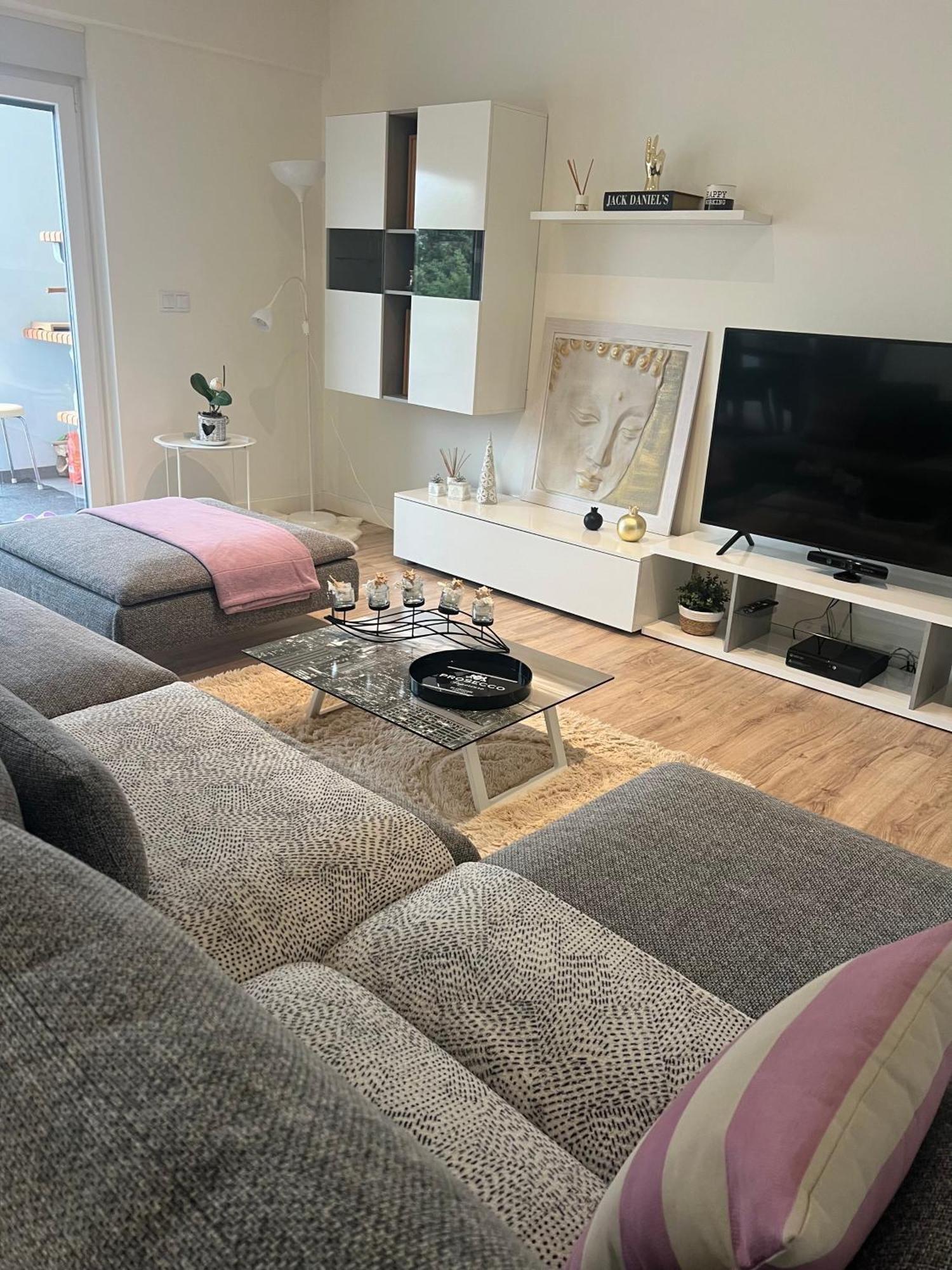 Modern Double Room With Private Balcony Монтіжу Екстер'єр фото