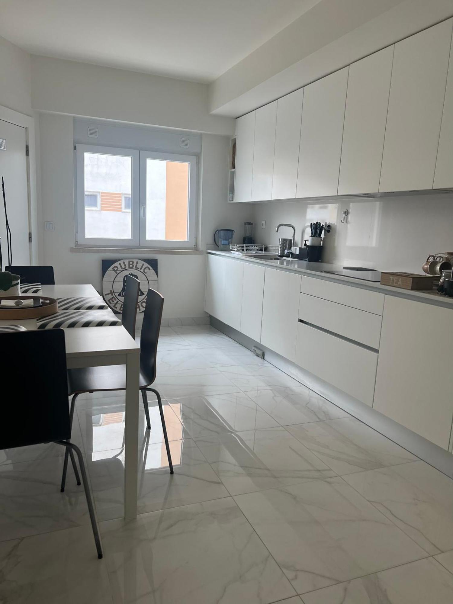 Modern Double Room With Private Balcony Монтіжу Екстер'єр фото