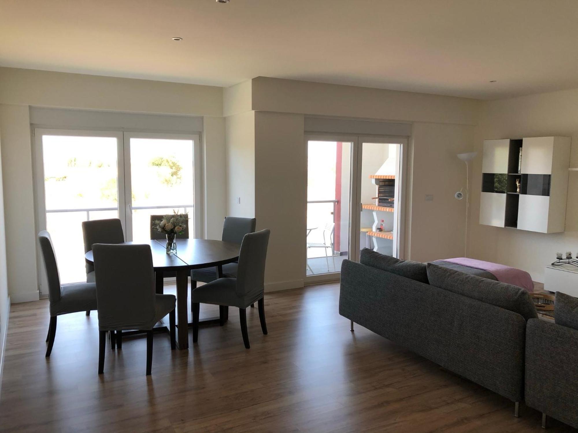 Modern Double Room With Private Balcony Монтіжу Екстер'єр фото